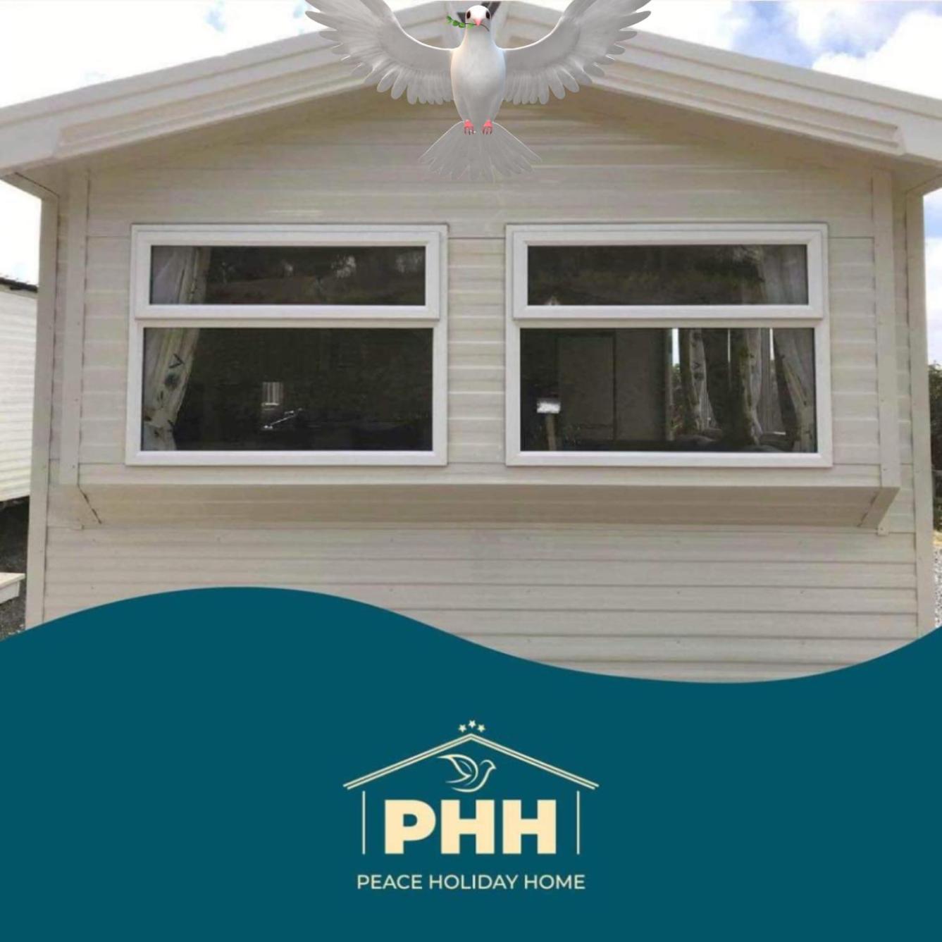 Exclusive 3 Bedroom Caravan, Sleeps 8 People At Parkdean Newquay Holiday Park, Cornwall, Uk Luaran gambar